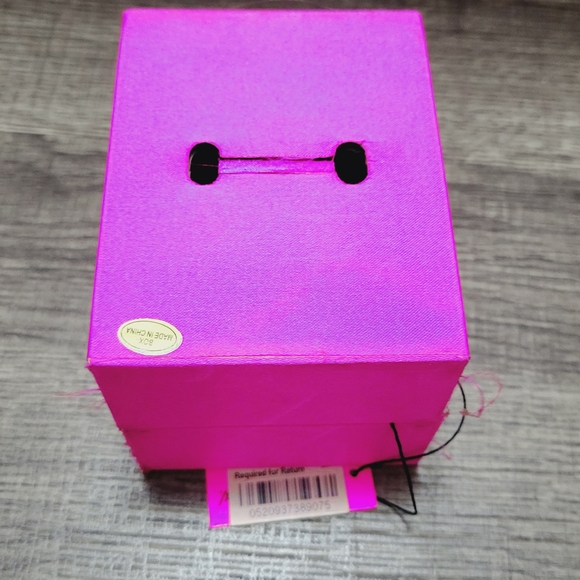 Betsey Johnson Pink Floral Women's Watch - Picture 4 of 4